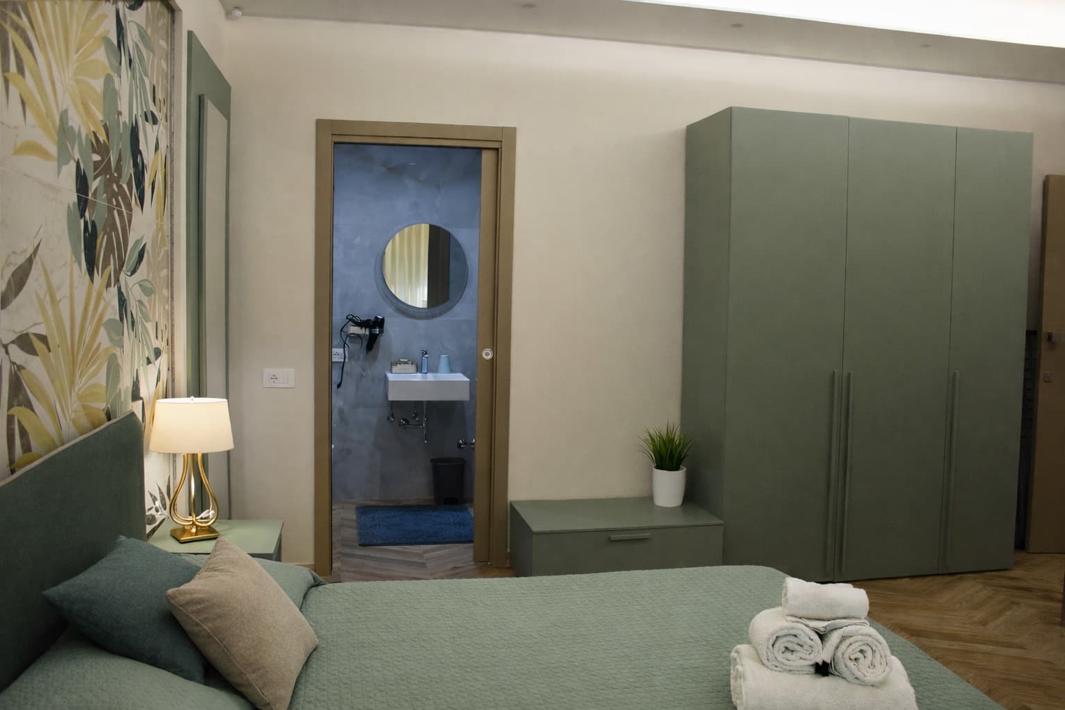 Boutique room Armenes con arredi moderni
